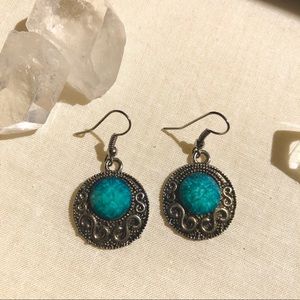 🍋 3/$25 blue stone dangle earrings
